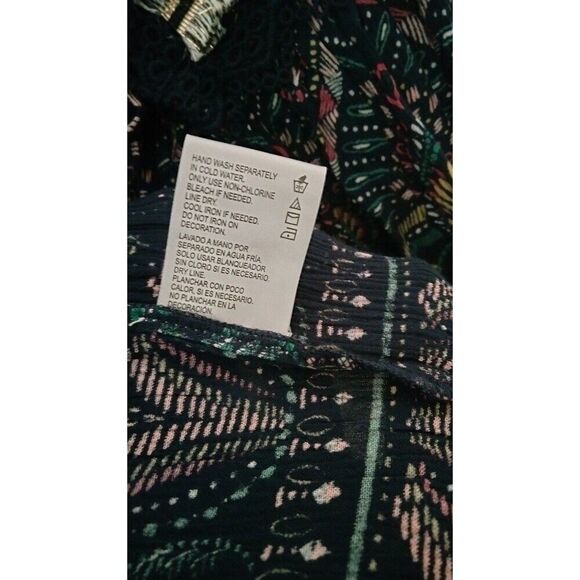 Women's small open tie front long sleeve blouse - made in India - Picture 10 of 10